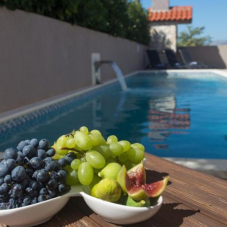 Life - New And Luxury Holiday House Kaštela Eksteriør billede