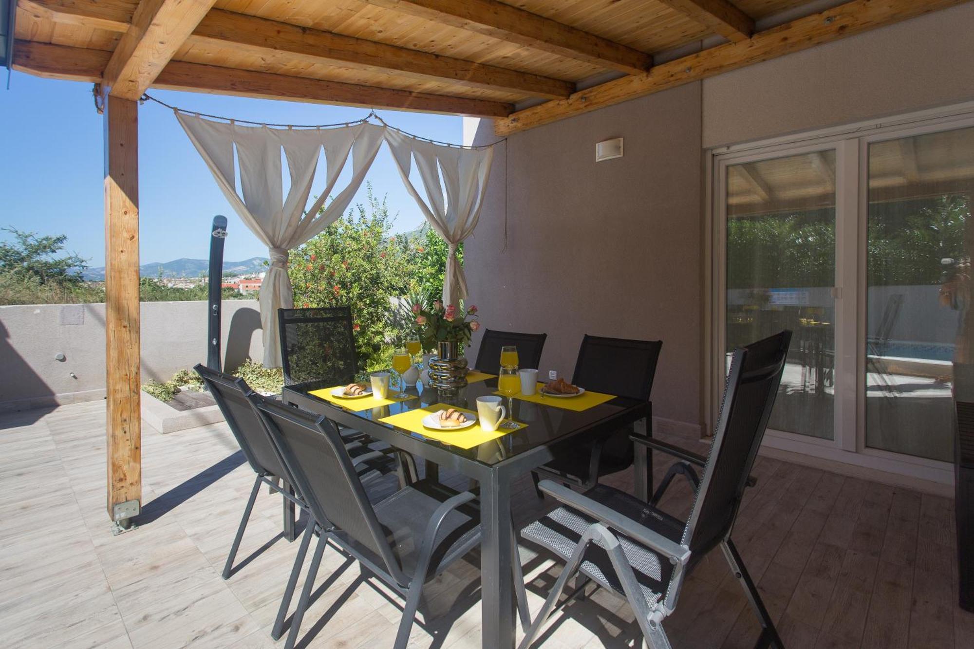 Life - New And Luxury Holiday House Kaštela Eksteriør billede