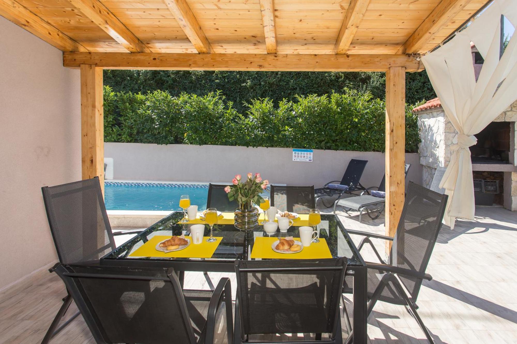 Life - New And Luxury Holiday House Kaštela Eksteriør billede