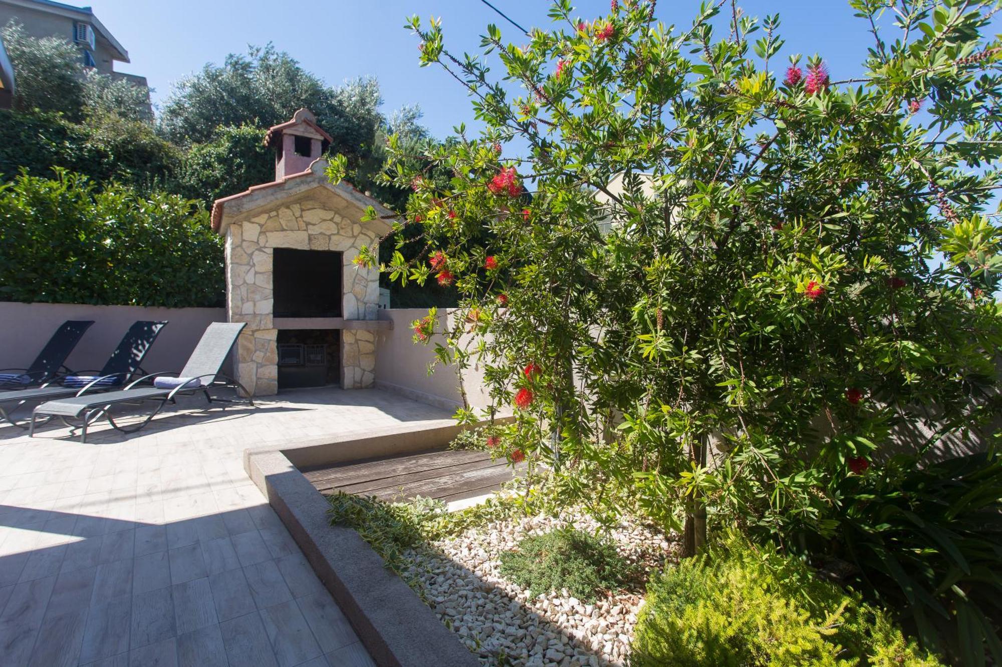 Life - New And Luxury Holiday House Kaštela Eksteriør billede