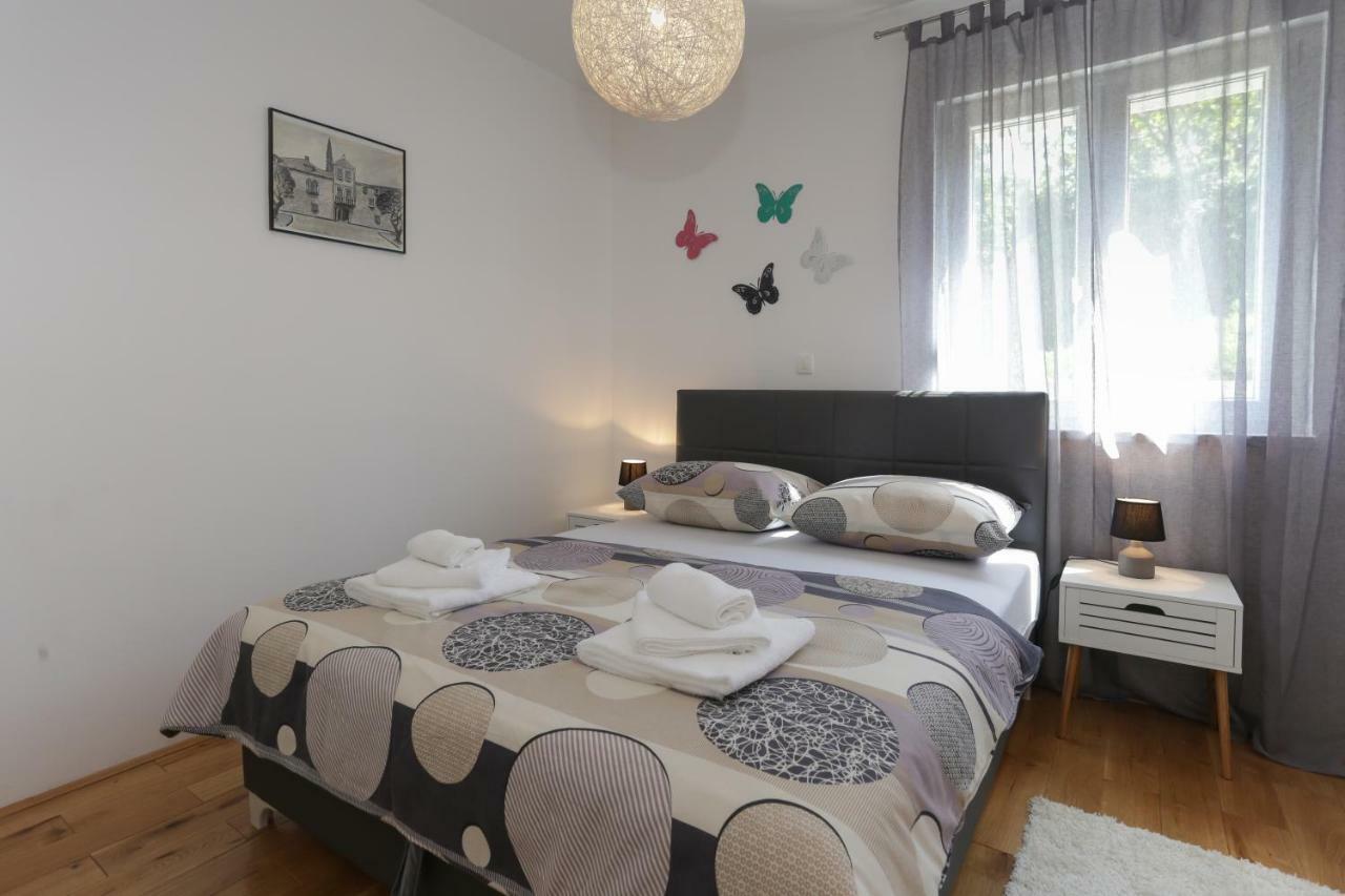 Life - New And Luxury Holiday House Kaštela Eksteriør billede