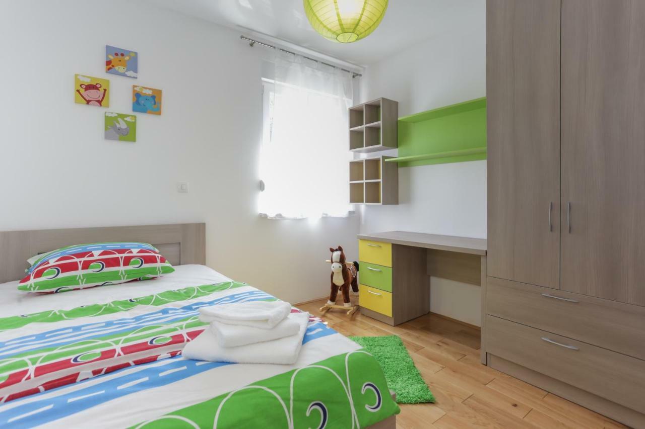 Life - New And Luxury Holiday House Kaštela Eksteriør billede